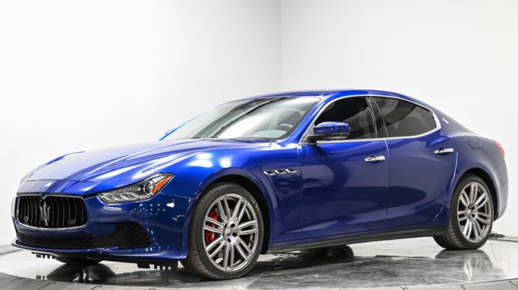 2017 Maserati Ghibli SQ4 Blue 1,695 Miles